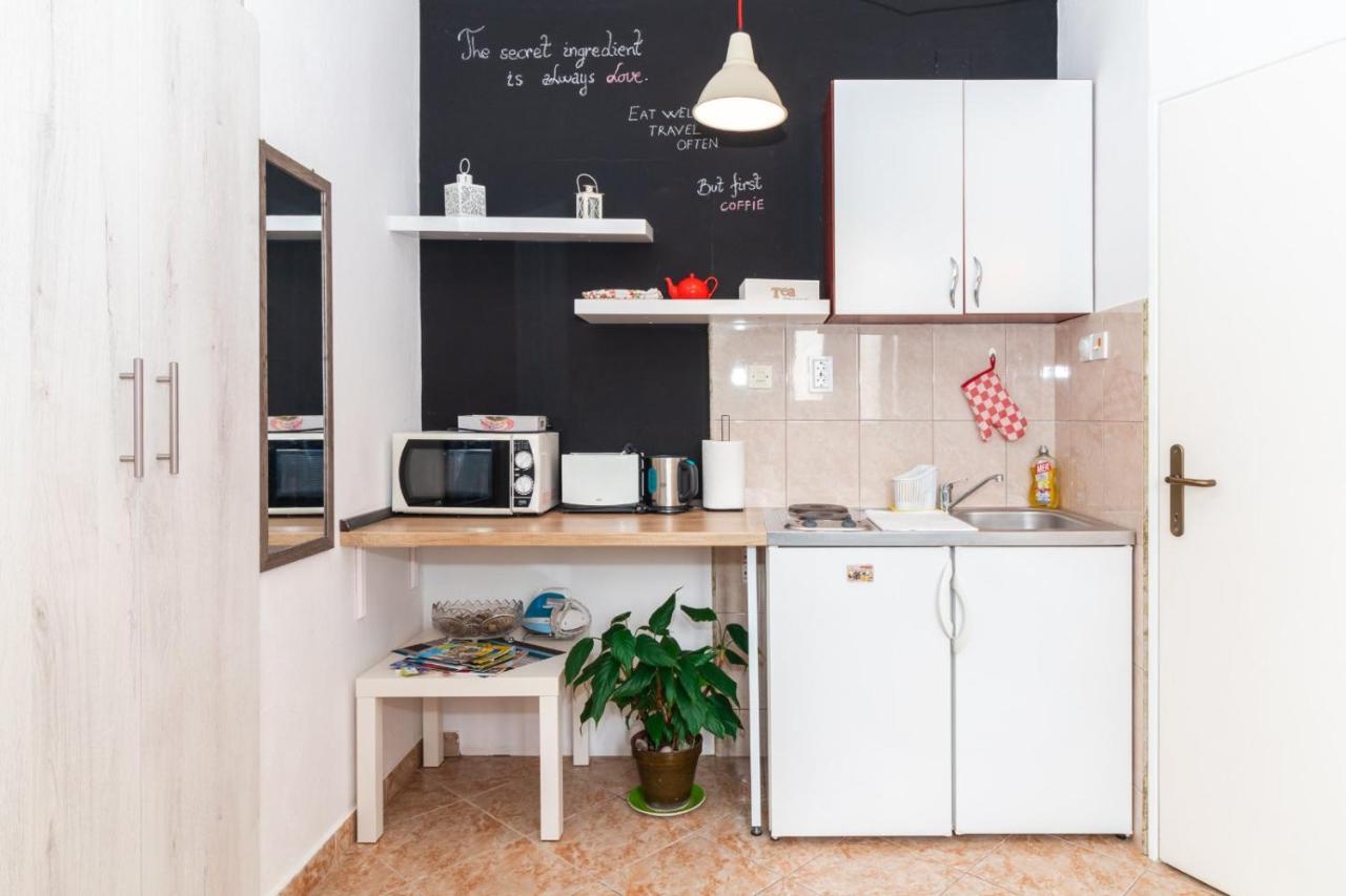 Studio Apartman Djakovic 헤르섹 외부 사진